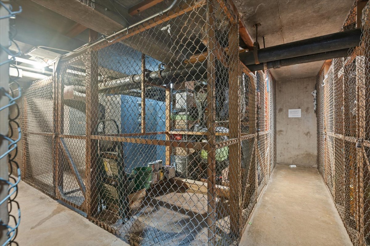 2nd image of 5530 S S Shore Dr, Chicago, IL 60637