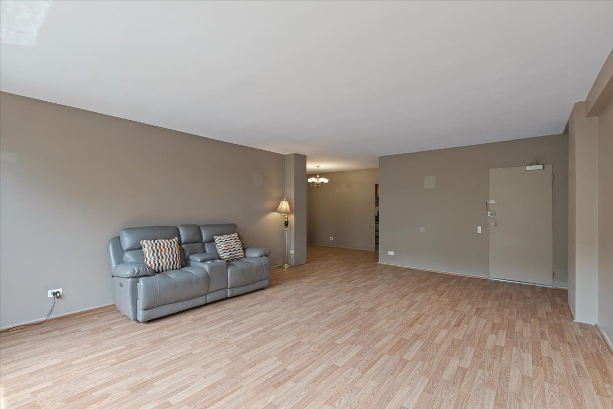 5th image of 5530 S South Shore Dr #3B, Chicago, IL 60637 | MLS# 12713257