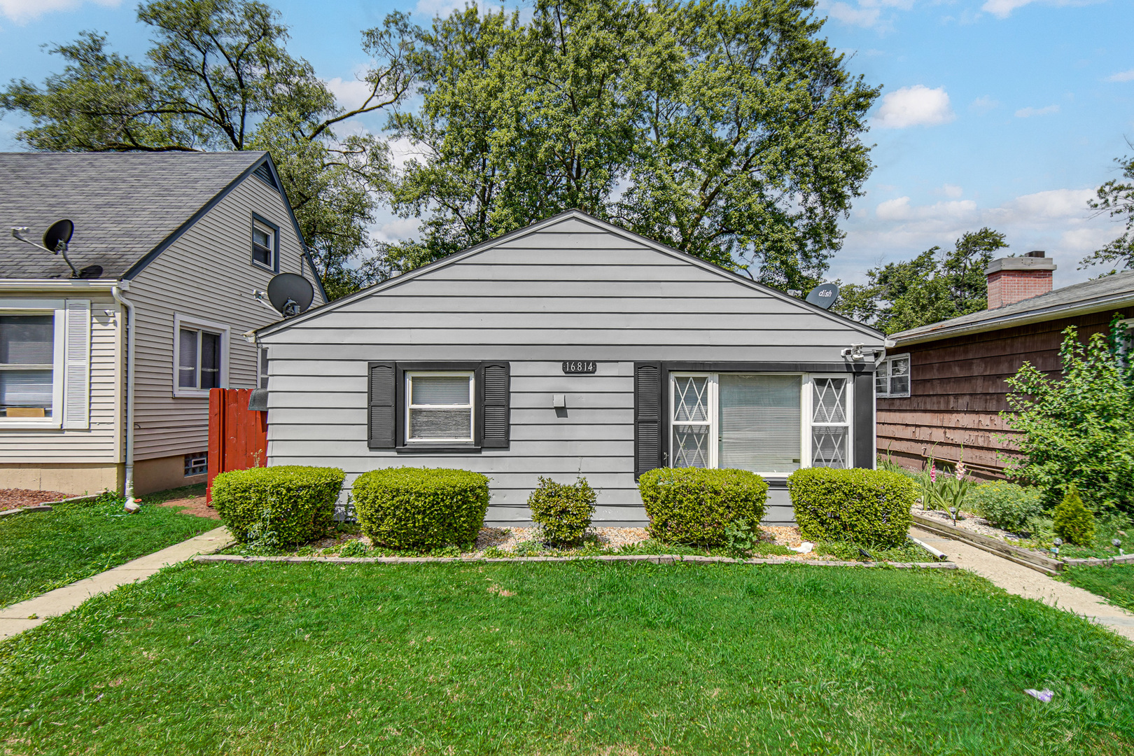 3rd image of 16814 Crane Ave, Hazel Crest, IL 60429 | MLS# 12713277