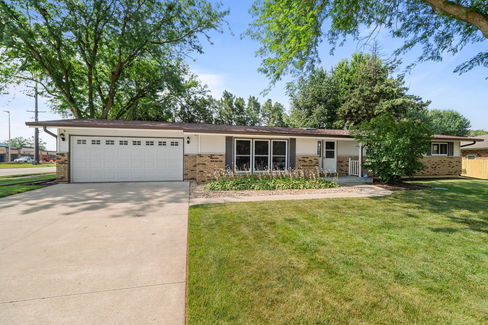 Homes for sale in Rochelle, IL | 216 Linder Ln, Rochelle, IL 61068 | MLS# 12713306
