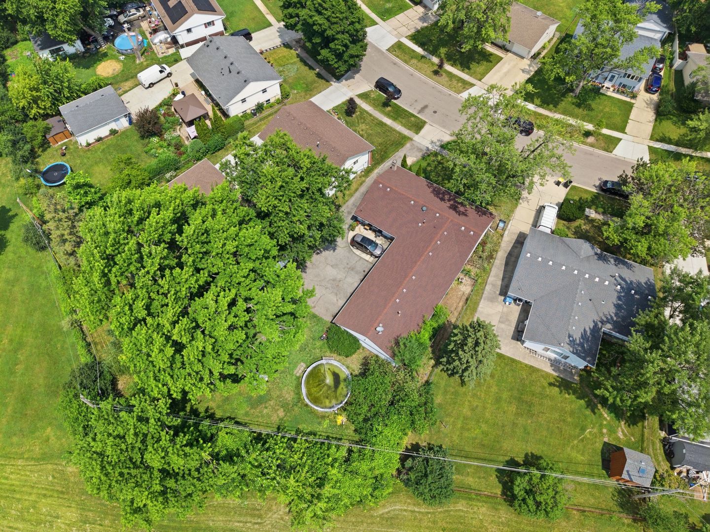 35th image of 729 Surrey Dr, Streamwood, IL 60107 | MLS# 12713313