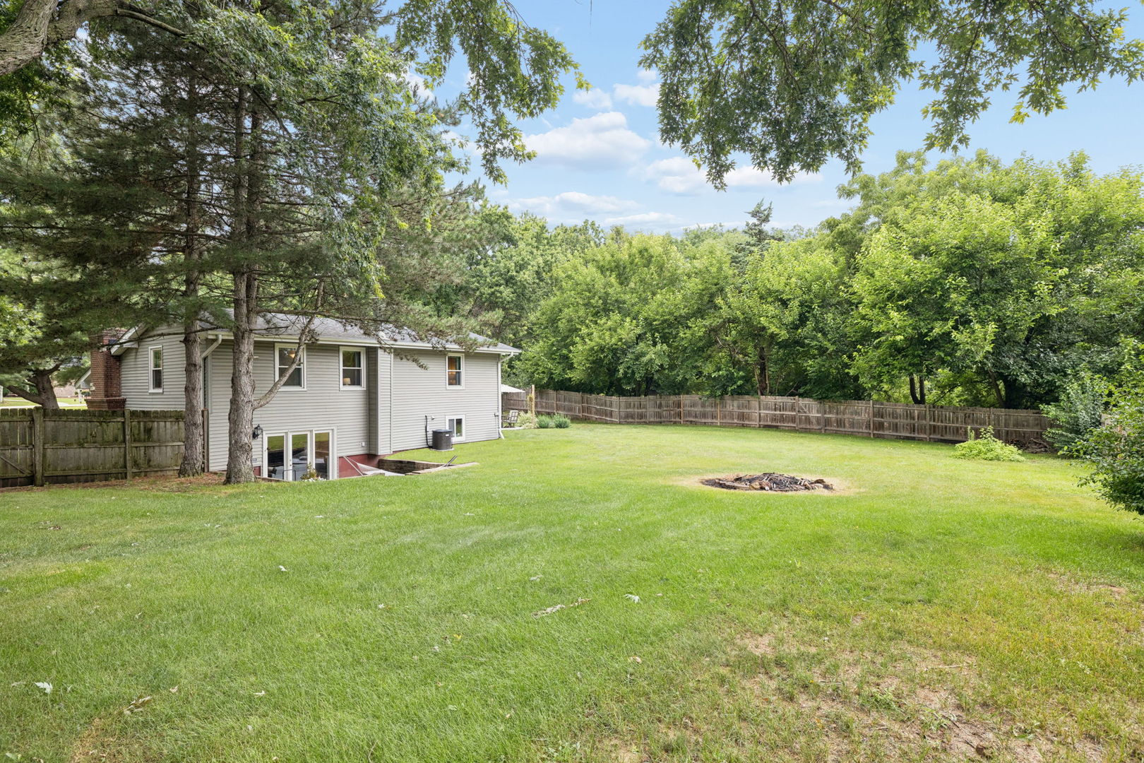 4th image of 10S071 Ridge Rd, Naperville, IL 60565 | MLS# 12713319