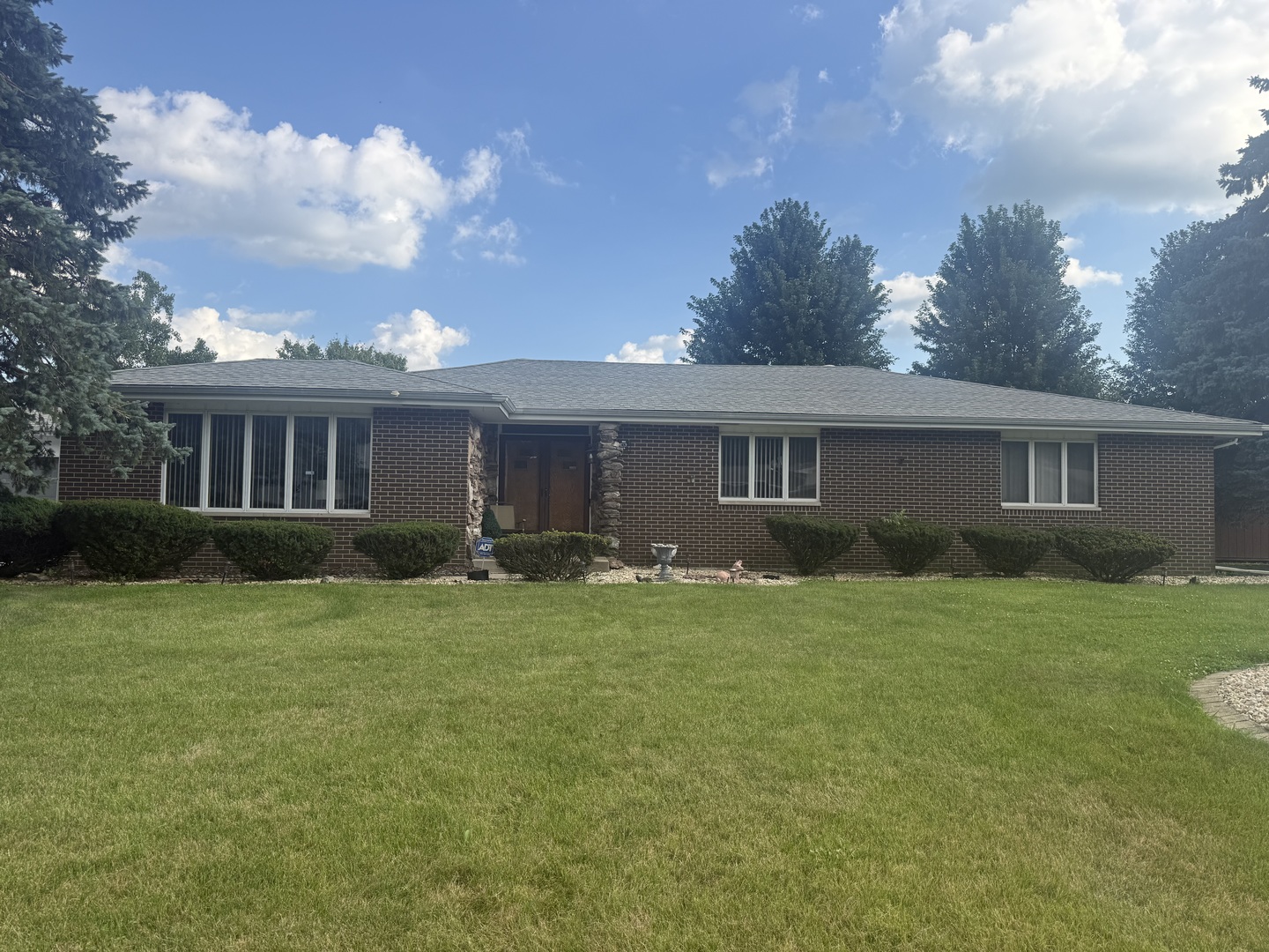 2nd image of 2925 E Poplar Ln, Crete, IL 60417 | MLS# 12713334