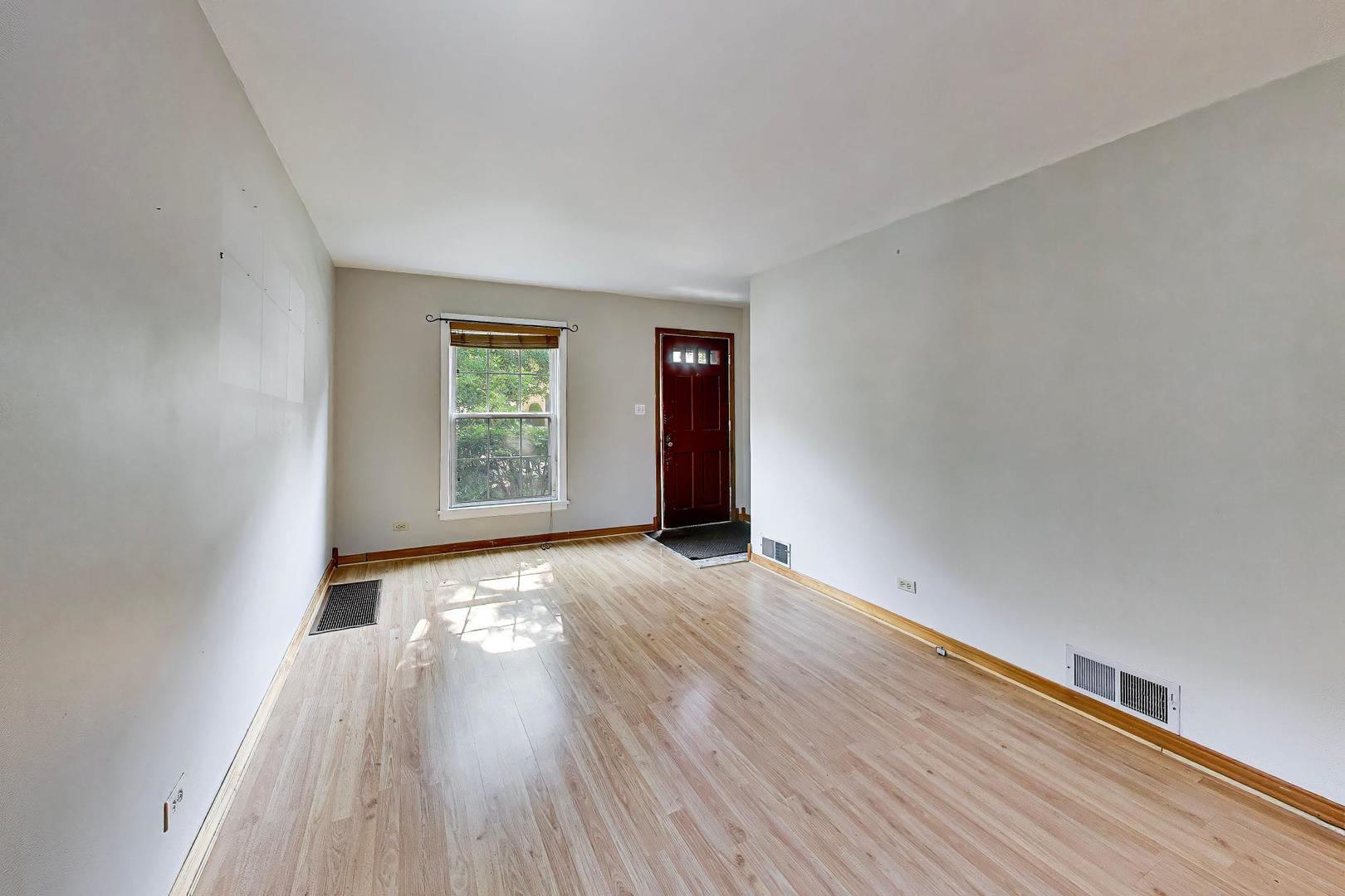 Homes for sale in Chicago, IL | 3844 N Pacific Ave, Chicago, IL 60634 | MLS# 12713339