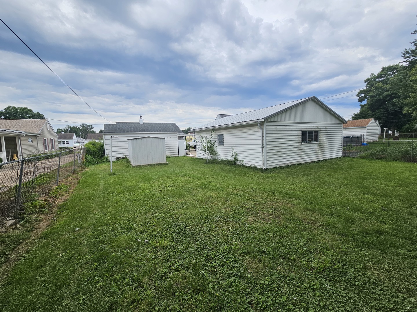 4th image of 2521 Oak St, Quincy, IL 62301 | MLS# 12713350