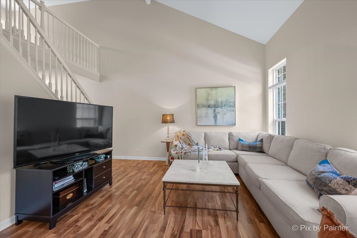 4th image of 624 Daisy Ln, Roselle, IL 60172 | MLS# 12713358