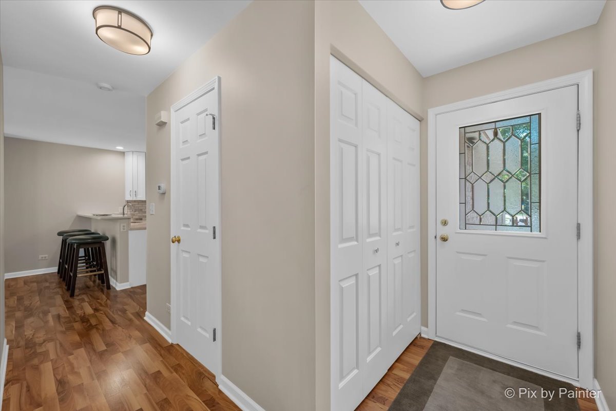 2nd image of 624 Daisy Ln, Roselle, IL 60172 | MLS# 12713358