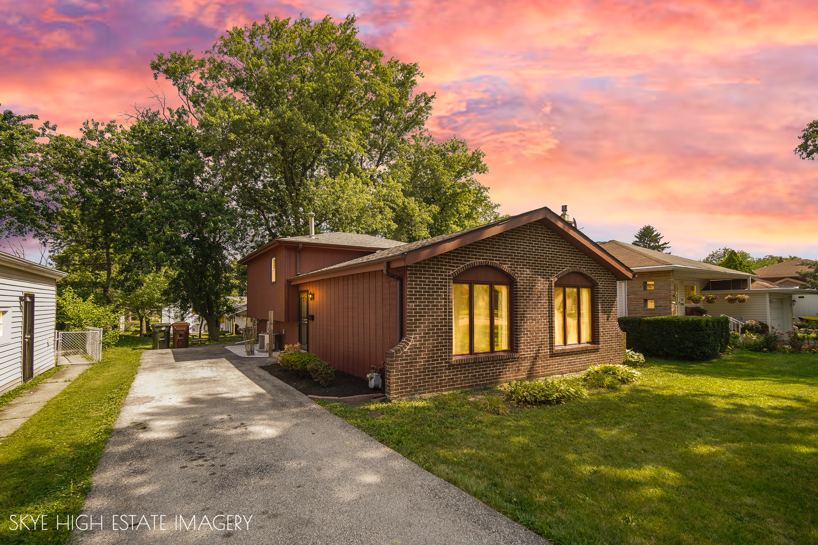 2nd image of 2816 Tennyson Pl, Hazel Crest, IL 60429 | MLS# 12713415