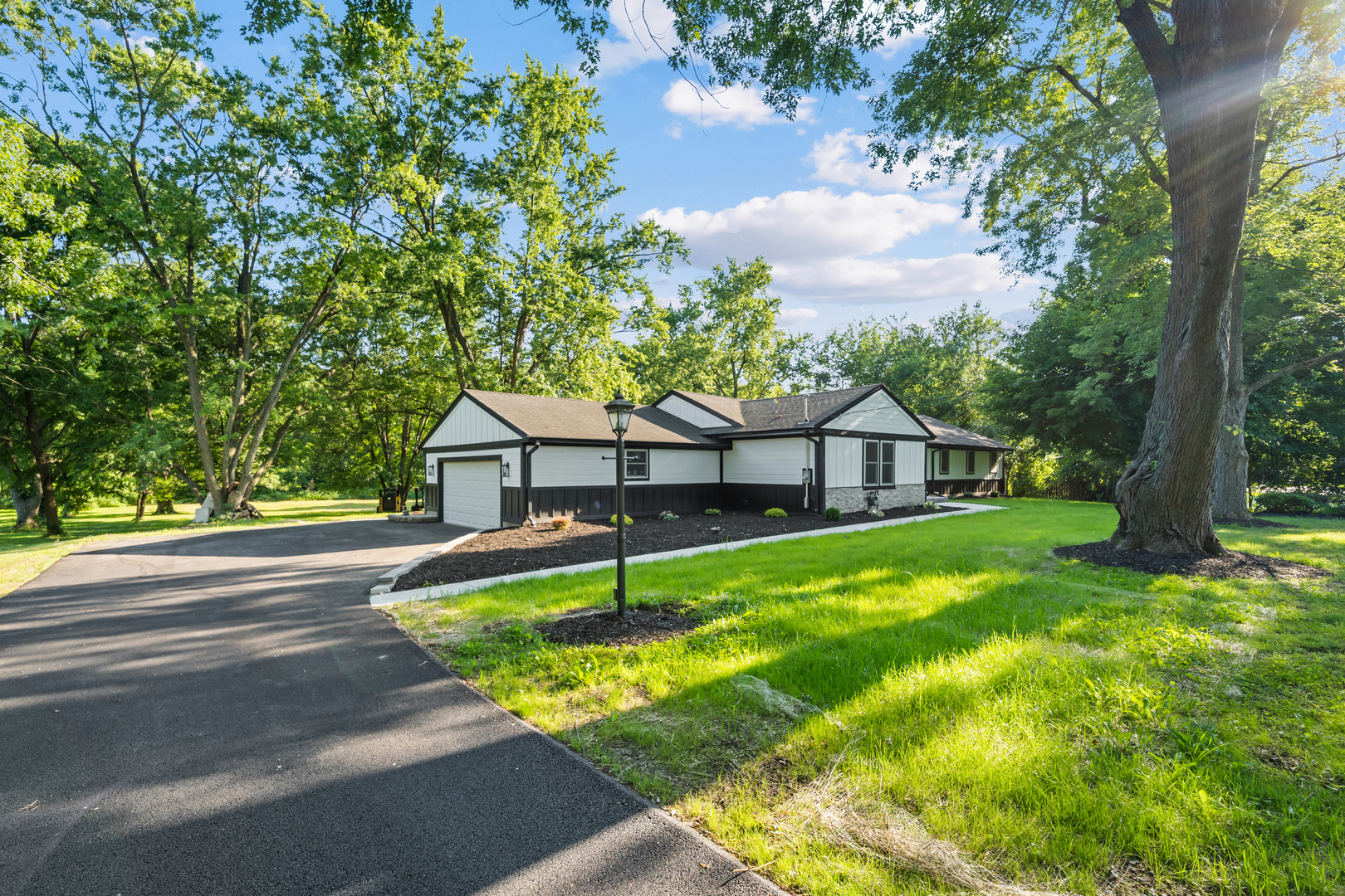 Homes for sale in Lemont, IL | 14463 Hickory Ave W, Lemont, IL 60439 | MLS# 12713451