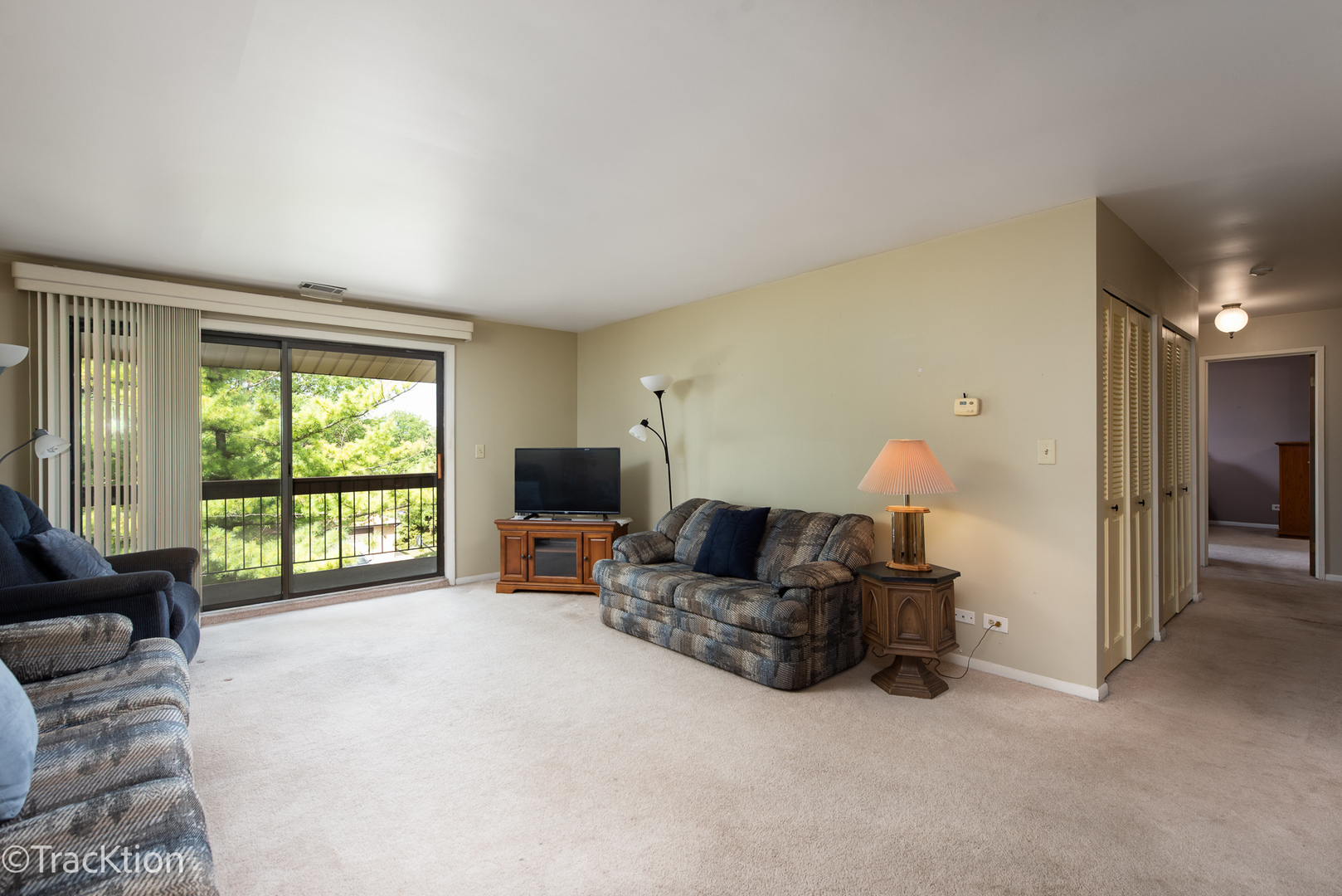 4th image of 7525 Nantucket Dr, Darien, IL 60561