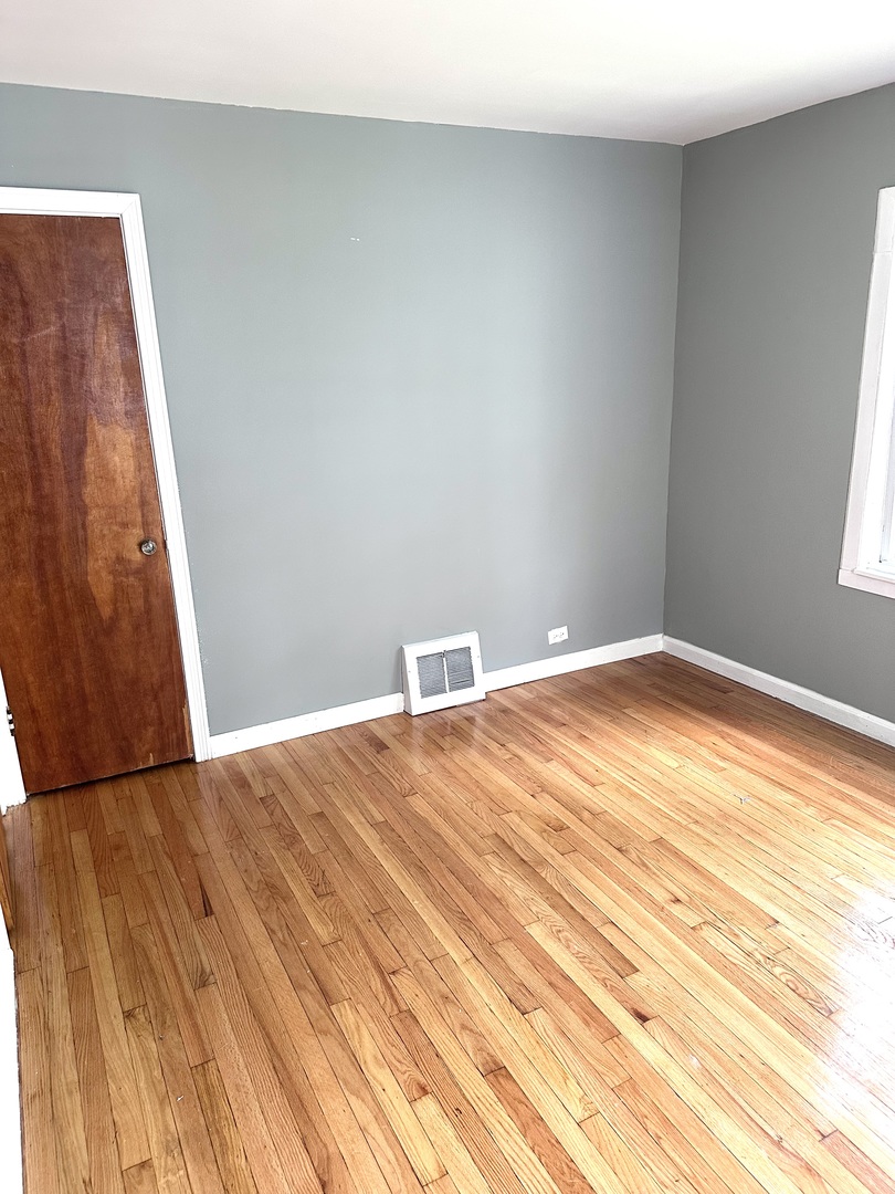 5th image of 14337 Parnell Ave, Harvey, IL 60426 | MLS# 12713643