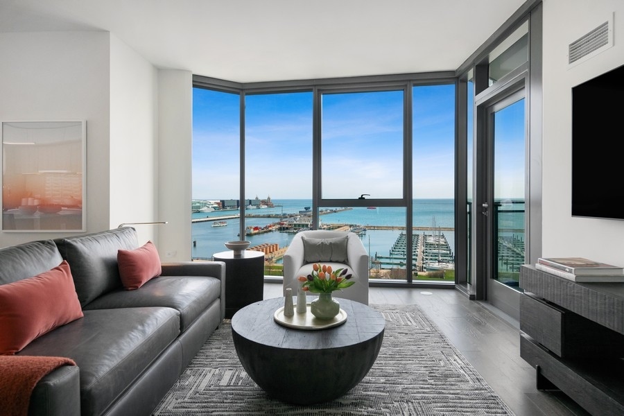 4th image of 211 N Harbor Dr #3208, Chicago, IL 60601 | MLS# 12713650