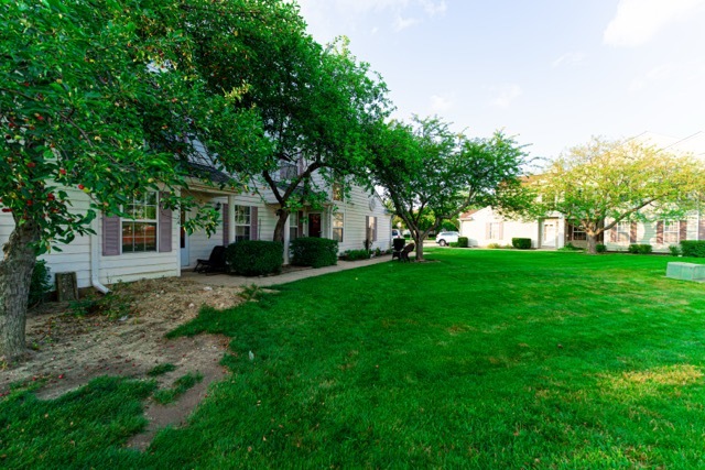 21st image of 737 W Streamwood Blvd #B, Streamwood, IL 60107 | MLS# 12713691