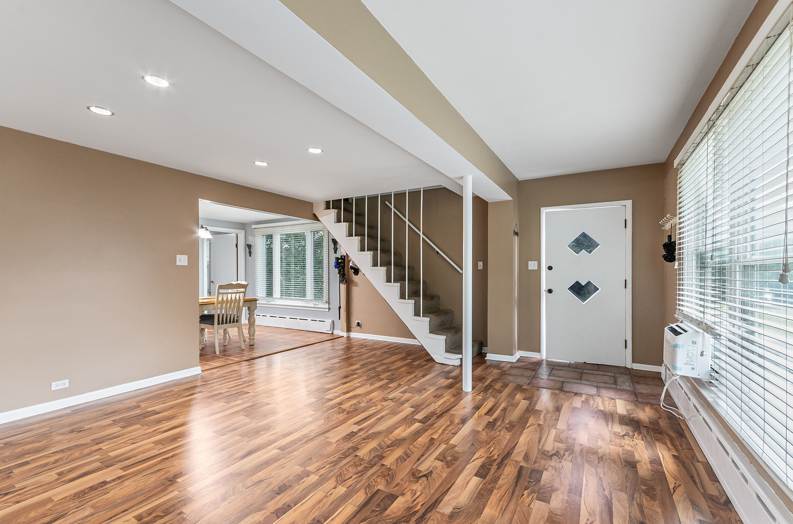 5th image of 28 S Richmond Ave, Westmont, IL 60559 | MLS# 12713776