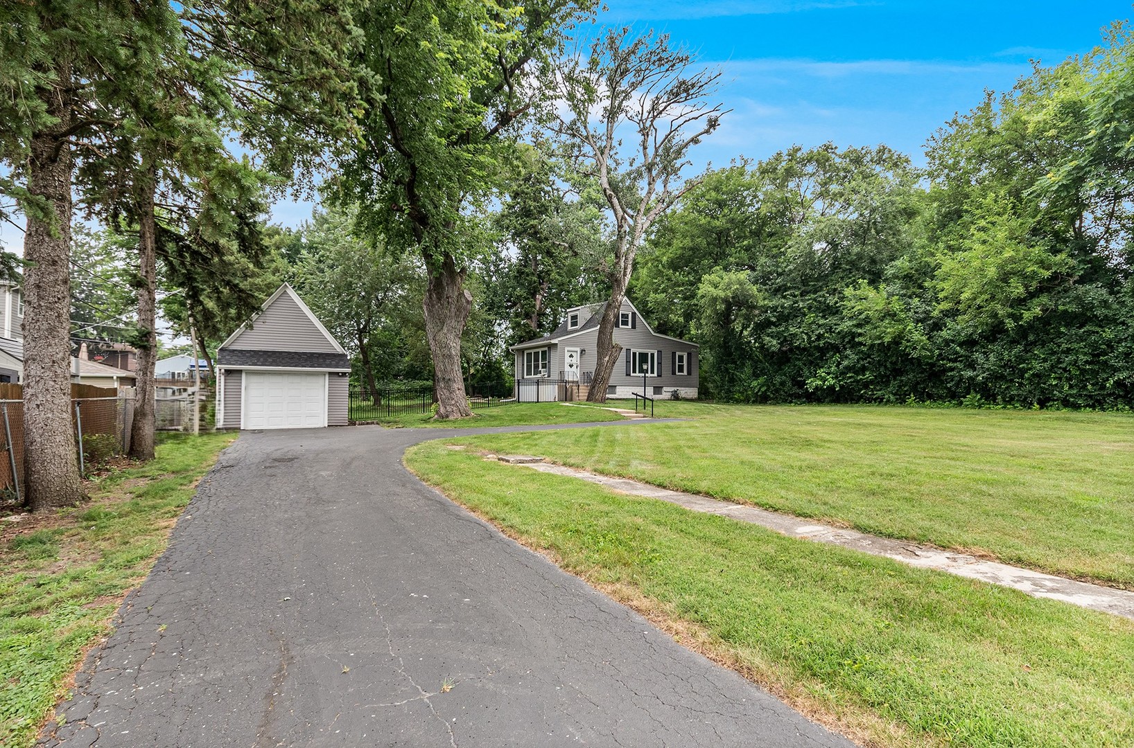 1st image of 28 S Richmond Ave, Westmont, IL 60559 | MLS# 12713776