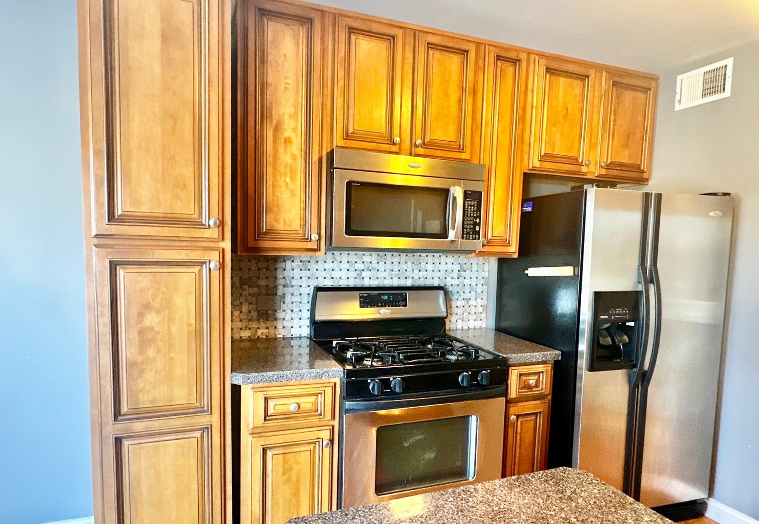4th image of 575 Greystone Ln #A2, Wheeling, IL 60090 | MLS# 12713778