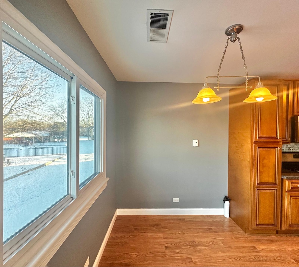 5th image of 575 Greystone Ln #A2, Wheeling, IL 60090 | MLS# 12713778