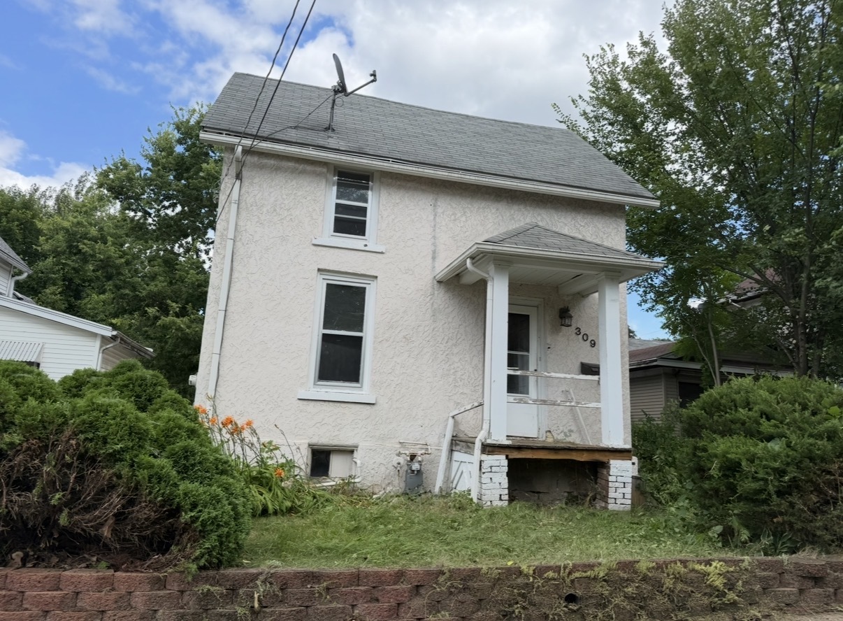 3rd image of 309 Adams St, Rockford, IL 61107 | MLS# 12713789