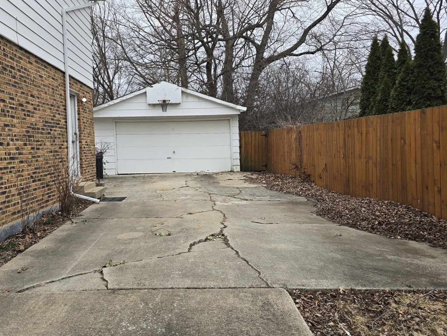 2nd image of 303 Jackson St, Park Forest, IL 60466 | MLS# 12713821