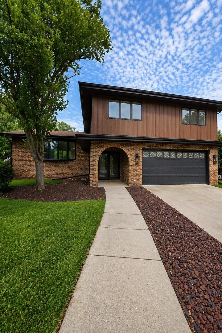 1st image of 725 N Birchwood Rd, Frankfort, IL 60423 | MLS# 12713874