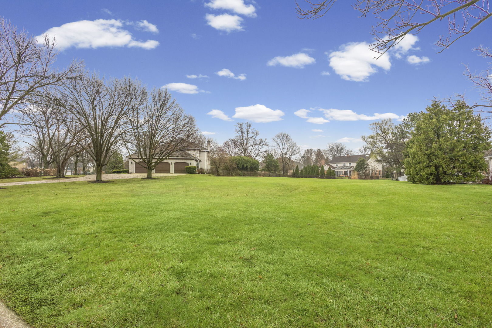 2nd image of 343 Hambletonian Dr, Oak Brook, IL 60523 | MLS# 12713890