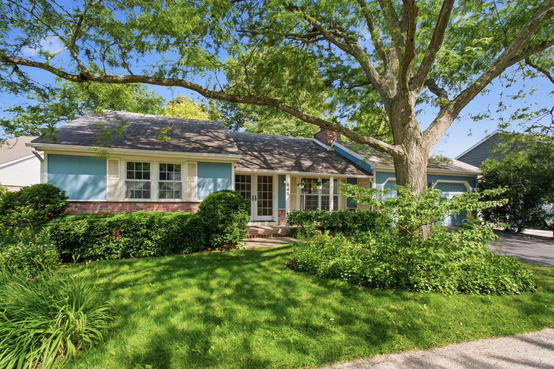 1st image of 645 Stout Ct, Gurnee, IL 60031 | MLS# 12713924