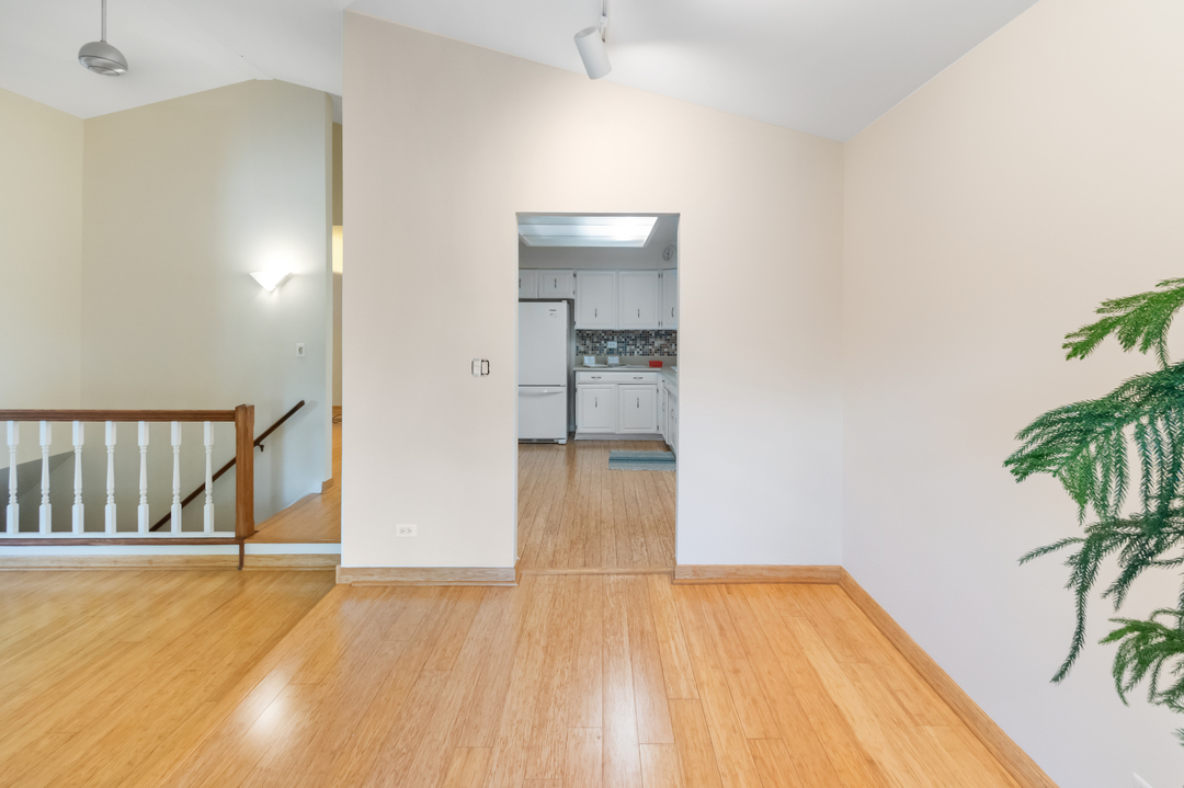 image of 645 Stout Ct, Gurnee, IL 60031 | MLS# 12713924