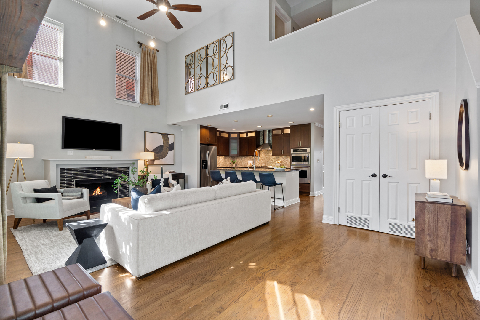 5th image of 2843 N Lincoln Ave, Chicago, IL 60657