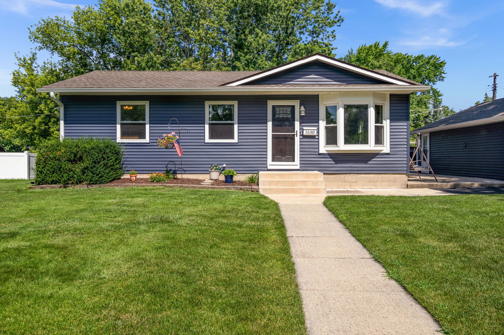 Homes for sale in De Kalb, IL | 1530 Sunrise Dr, De Kalb, IL 60115 | MLS# 12714003