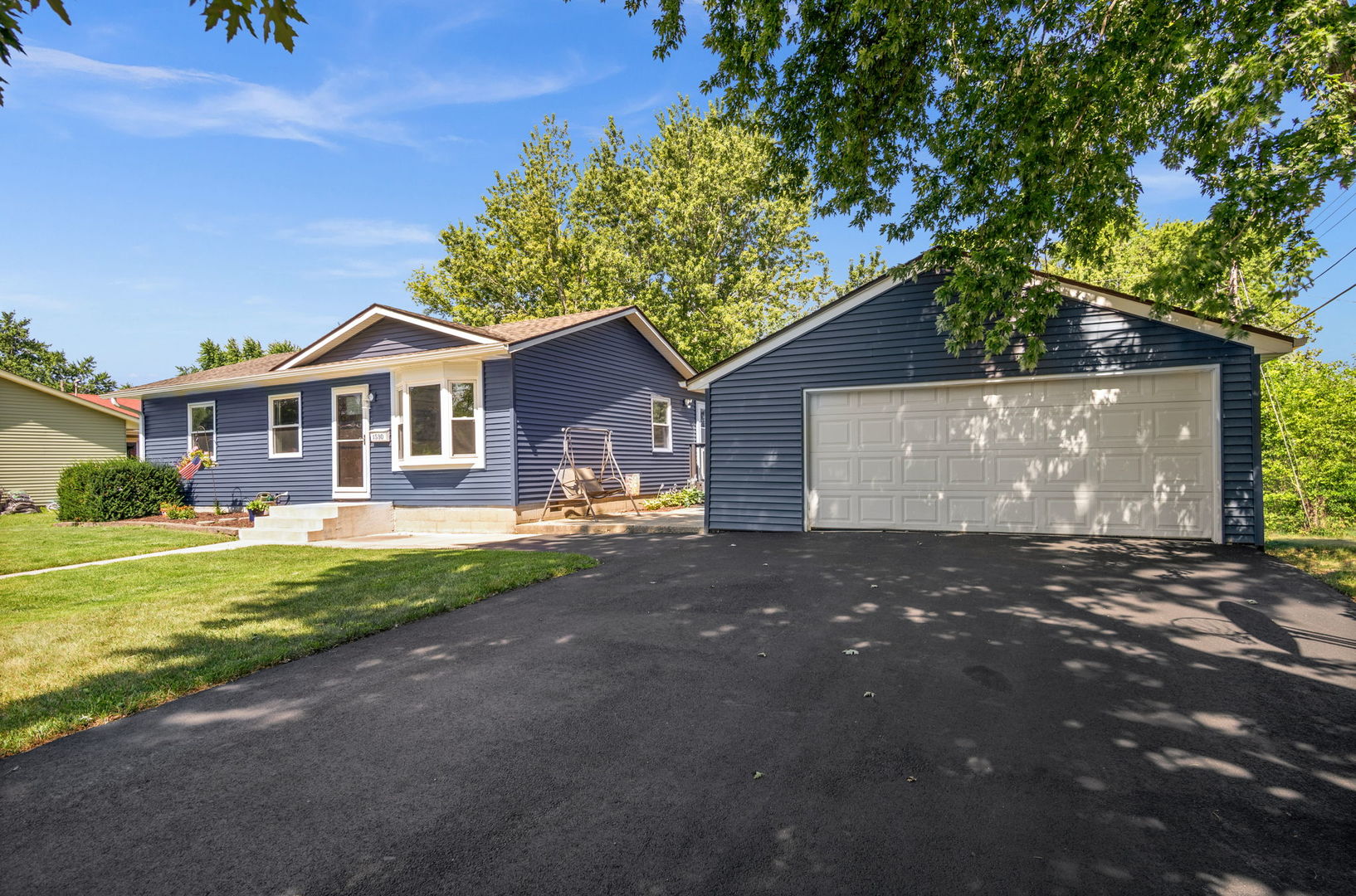 Homes for sale in De Kalb, IL | 1530 Sunrise Dr, De Kalb, IL 60115 | MLS# 12714003