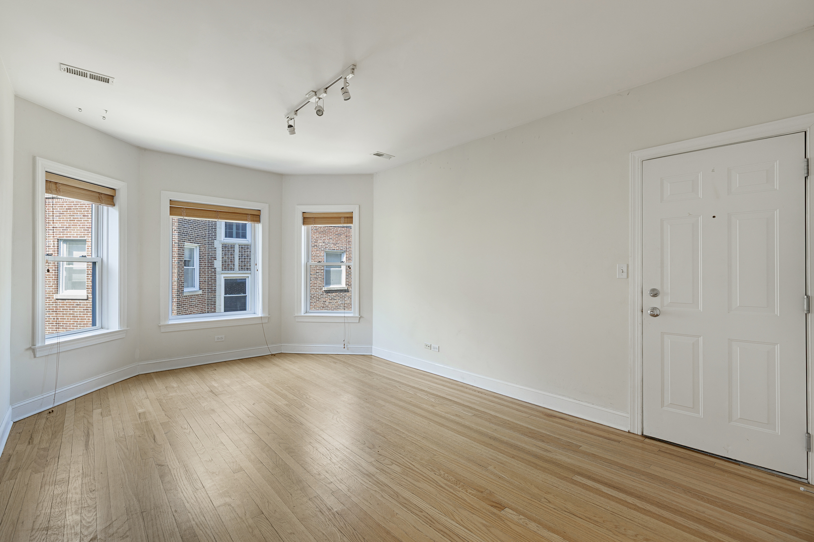 4th image of 1224 Elmwood Ave, Evanston, IL 60202