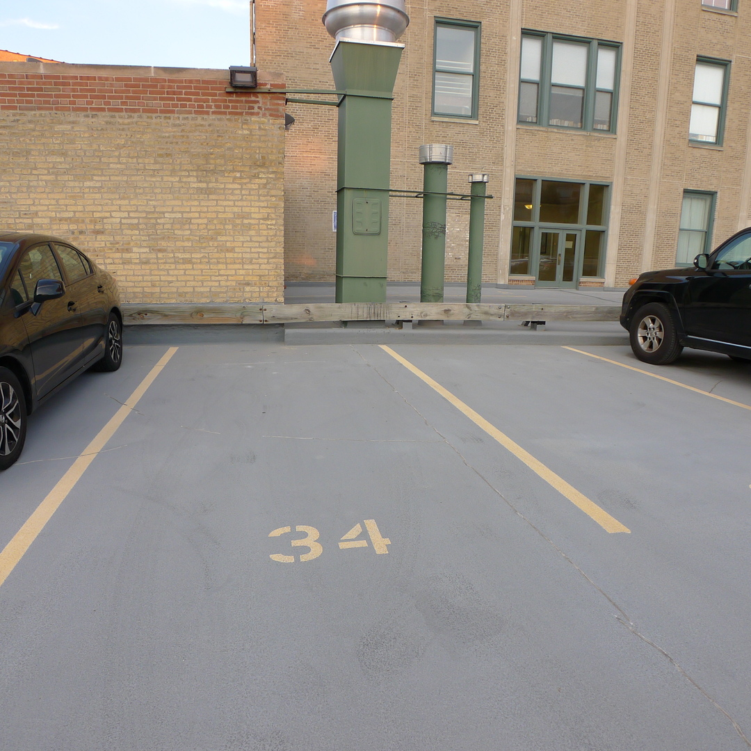 2nd image of 807 Church St, Evanston, IL 60201