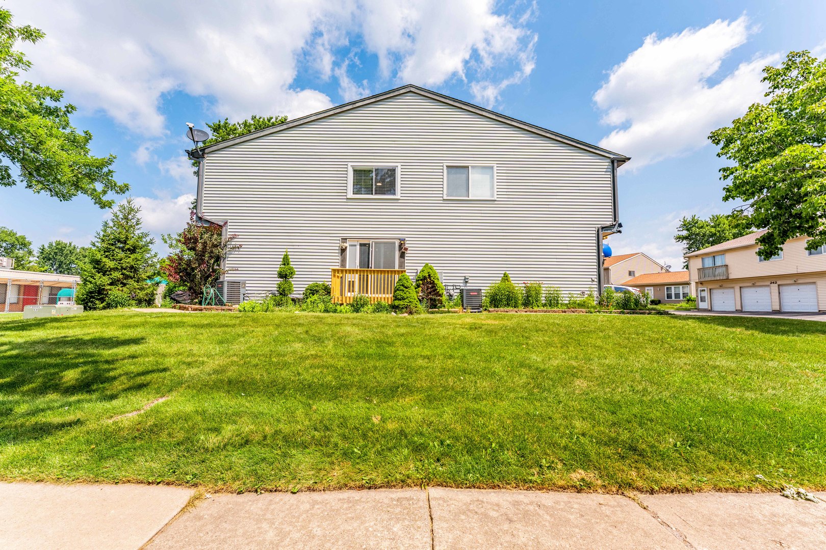 3rd image of 234 Algonquin Ct #C, Bolingbrook, IL 60440 | MLS# 12714036