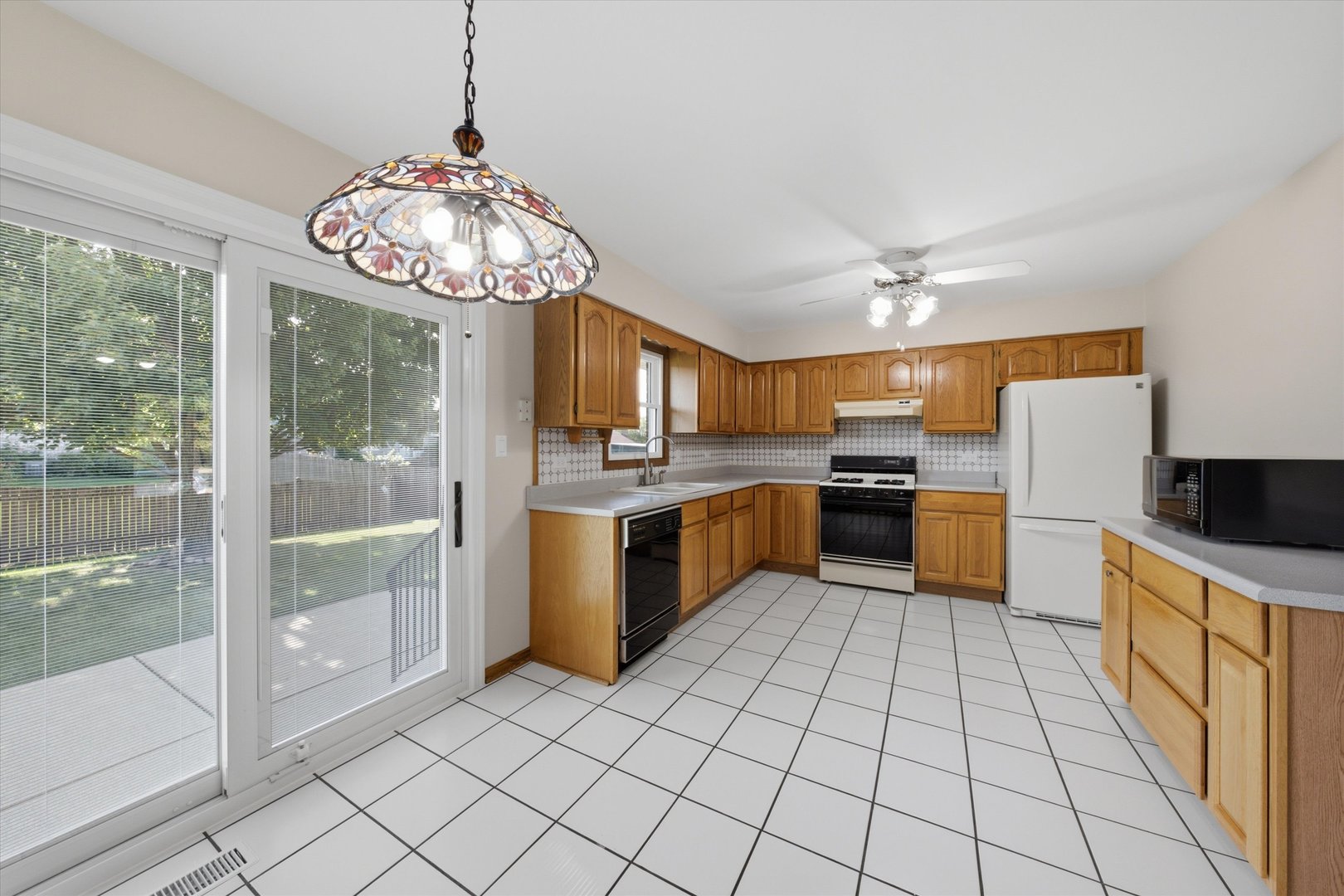 Homes for sale in Downers Grove, IL | 10s221 Suffield Dr, Downers Grove, IL 60516 | MLS# 12714092