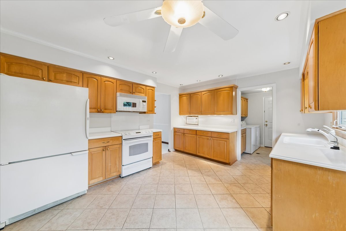 4th image of 5641 Deerpath Ln, Downers Grove, IL 60516 | MLS# 12714117