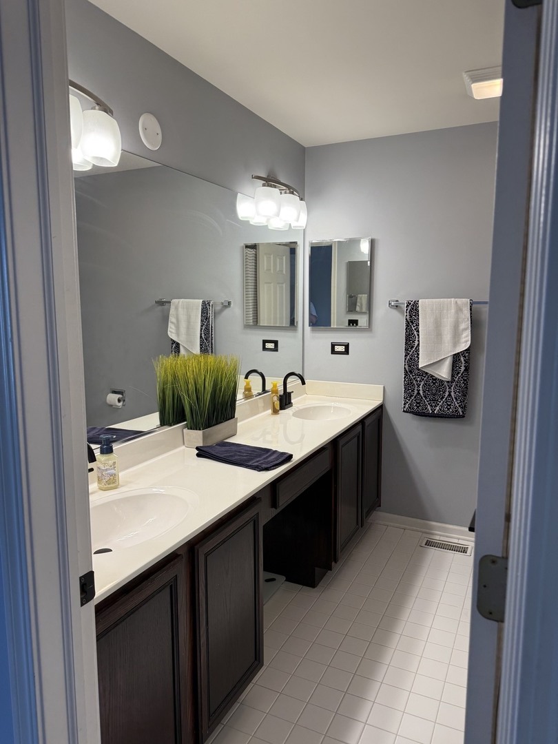 17th image of 7974 Hedgewood Dr, Darien, IL 60561 | MLS# 12714204