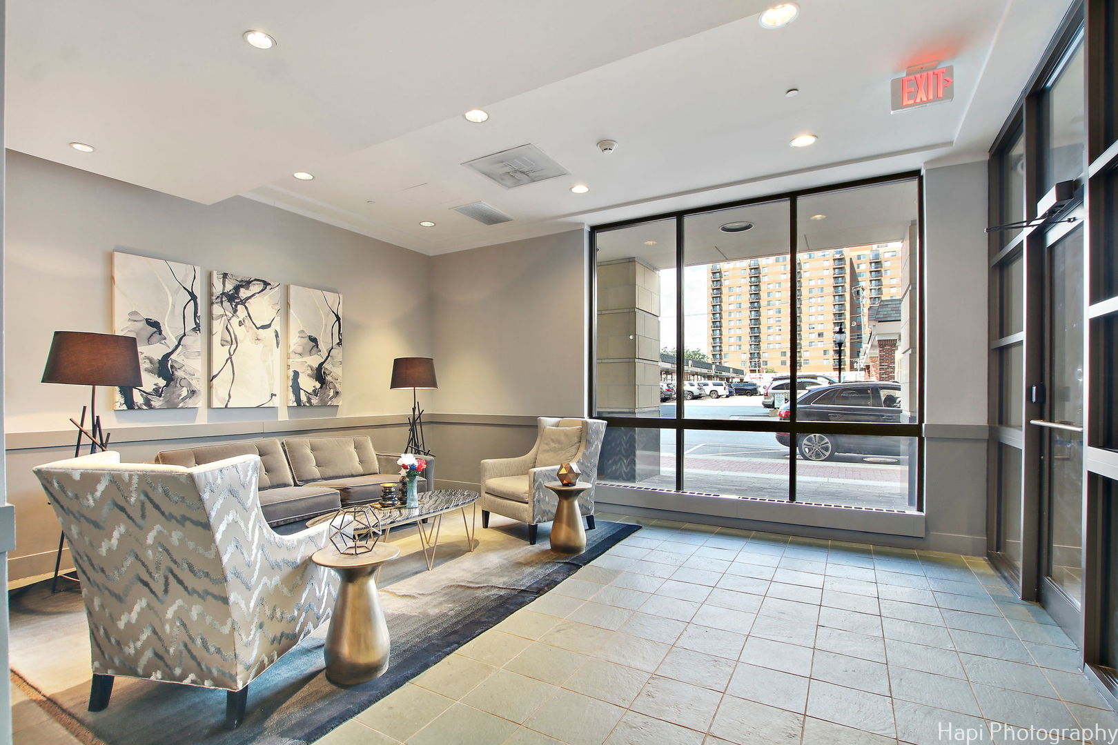 4th image of 77 S Evergreen Ave, Arlington Heights, IL 60005