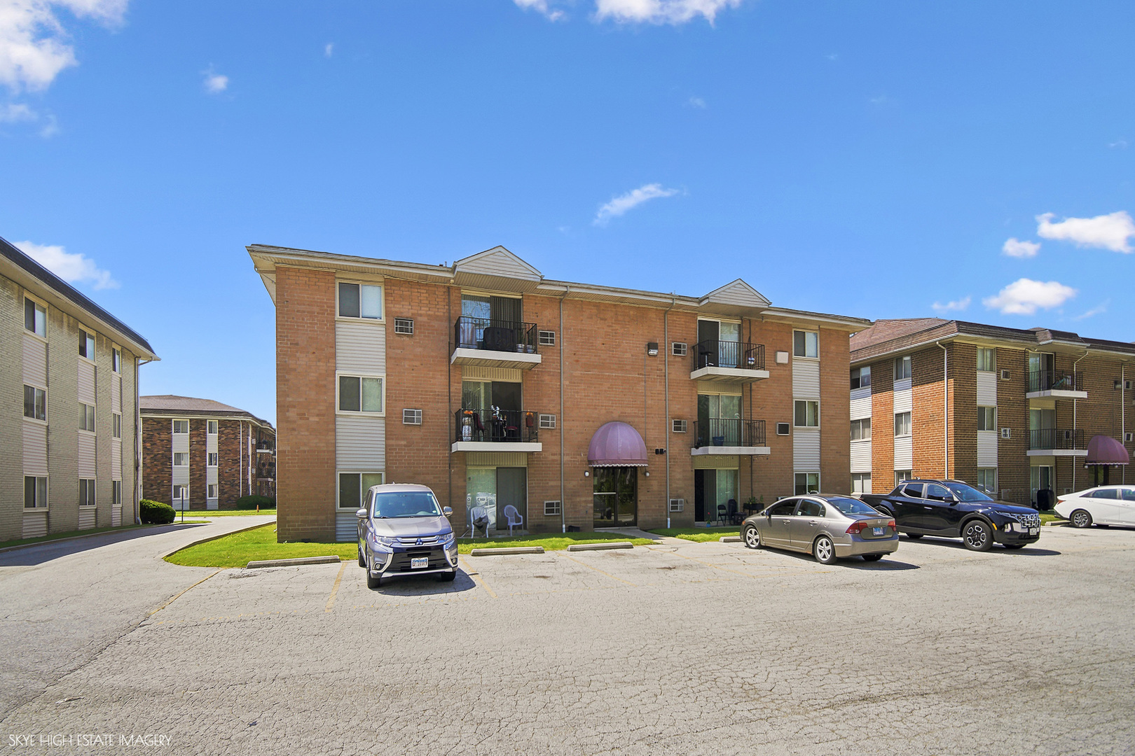 2nd image of 1900 Canal St, Blue Island, IL 60406