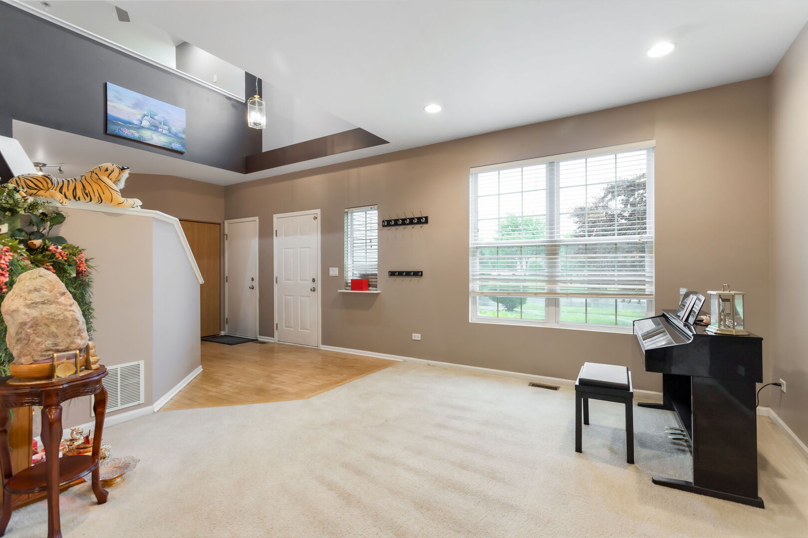 3rd image of 3809 Saratoga Dr, Joliet, IL 60435 | MLS# 12714255
