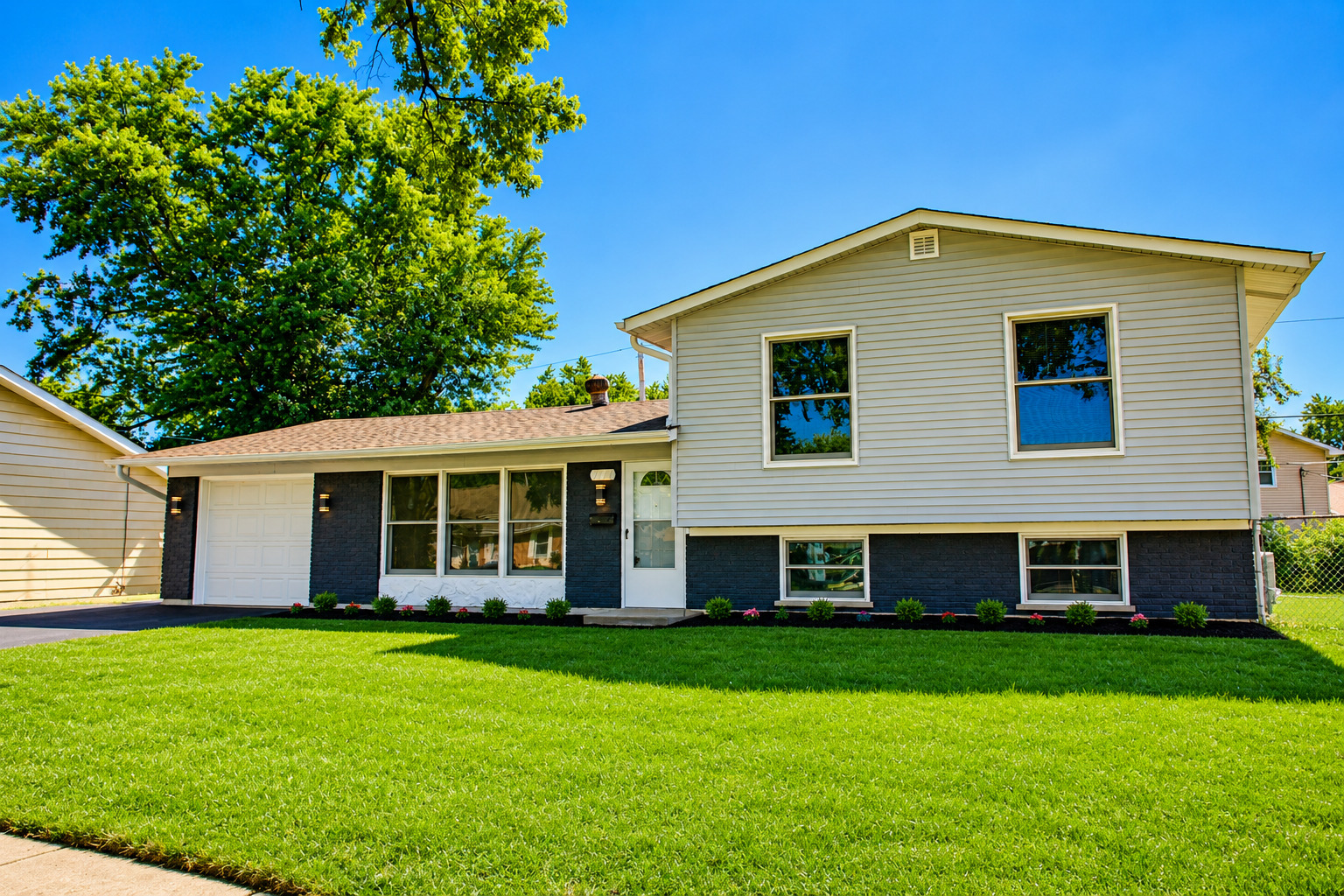 Homes for sale in Hanover Park, IL | 7777 Ramsgate Cir S, Hanover Park, IL 60133 | MLS# 12714408