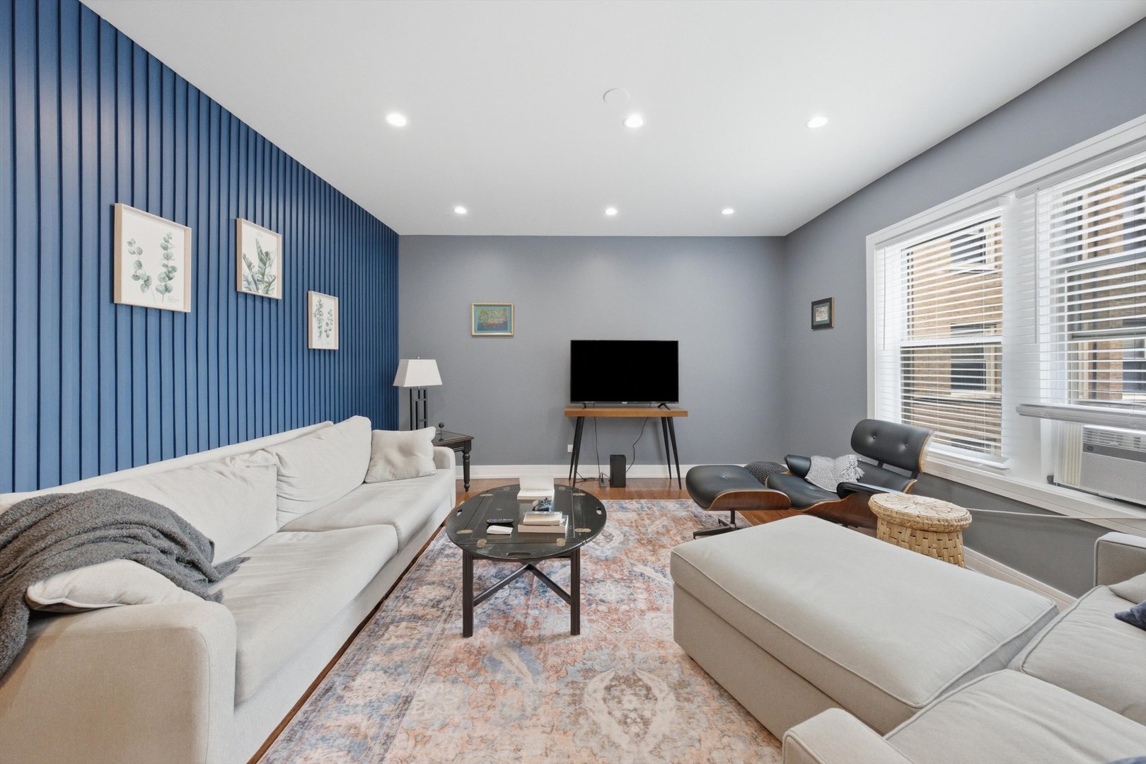 5th image of 2212 E 70Th St #1B, Chicago, IL 60649 | MLS# 12714410