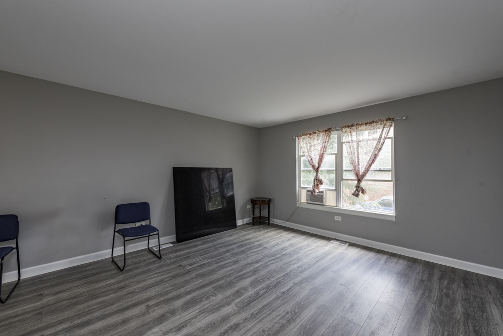 2nd image of 929 Adams St, Waukegan, IL 60085 | MLS# 12714447