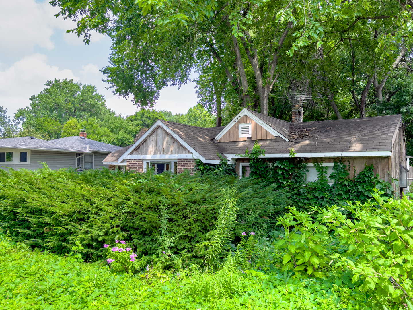 Homes for sale in Westmont, IL | 509 N Washington St, Westmont, IL 60559 | MLS# 12714485