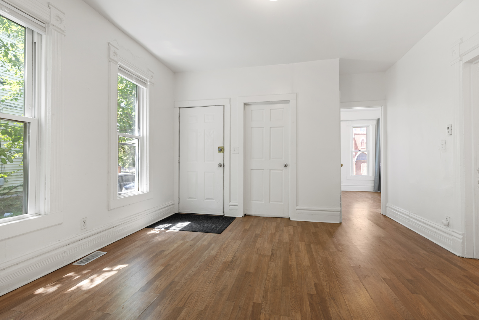 2nd image of 606 S 6th St, Rockford, IL 61104 | MLS# 12714492