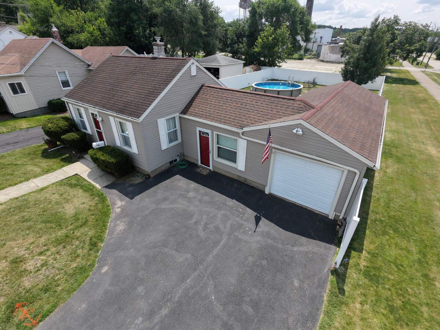 1st image of 304 Johnson St, East Dundee, IL 60118 | MLS# 12714582