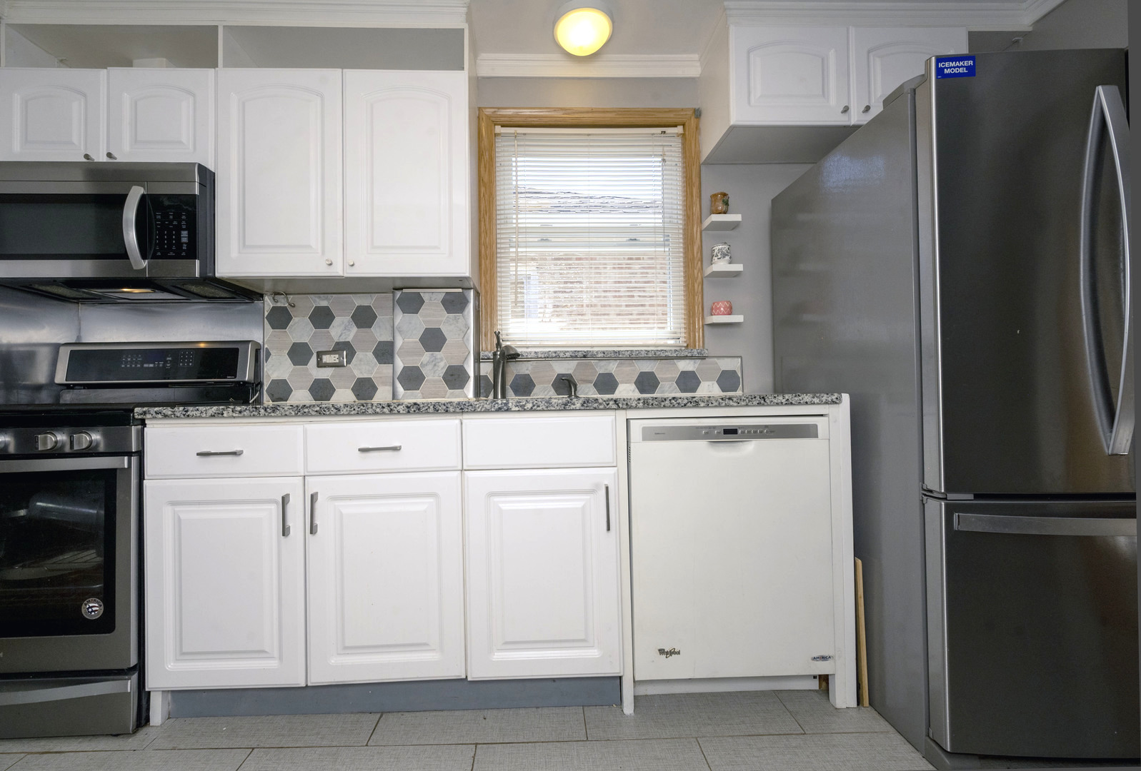Homes for sale in Chicago, IL | 3936 N Oconto Ave, Chicago, IL 60634 | MLS# 12714594