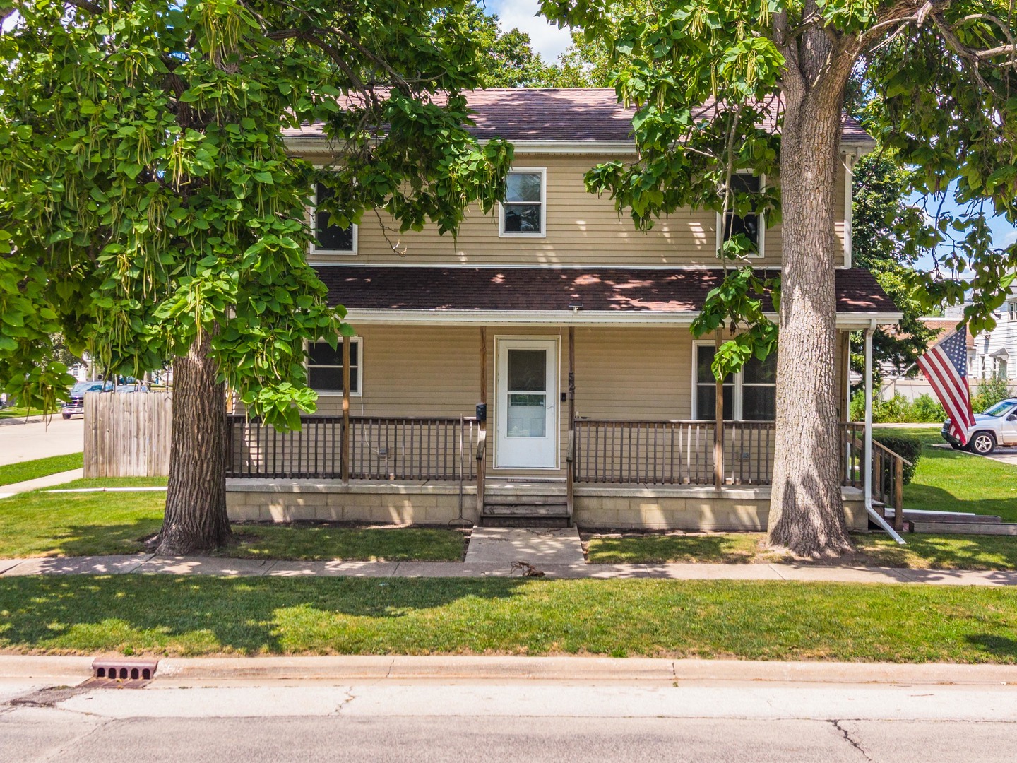 Homes for sale in Pontiac, IL | 521 W Water St, Pontiac, IL 61764 | MLS# 12714616