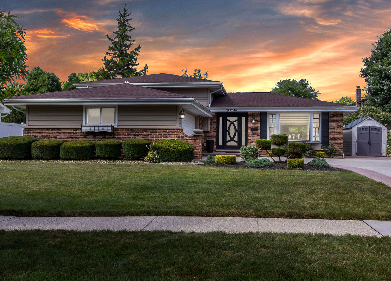 47th image of 17w544 Sutton Pl, Darien, IL 60561 | MLS# 12714656