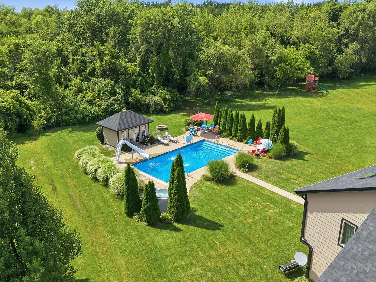 2nd image of 10626 Erie Dr, Crown Point, IN 46307 | MLS# 12714835