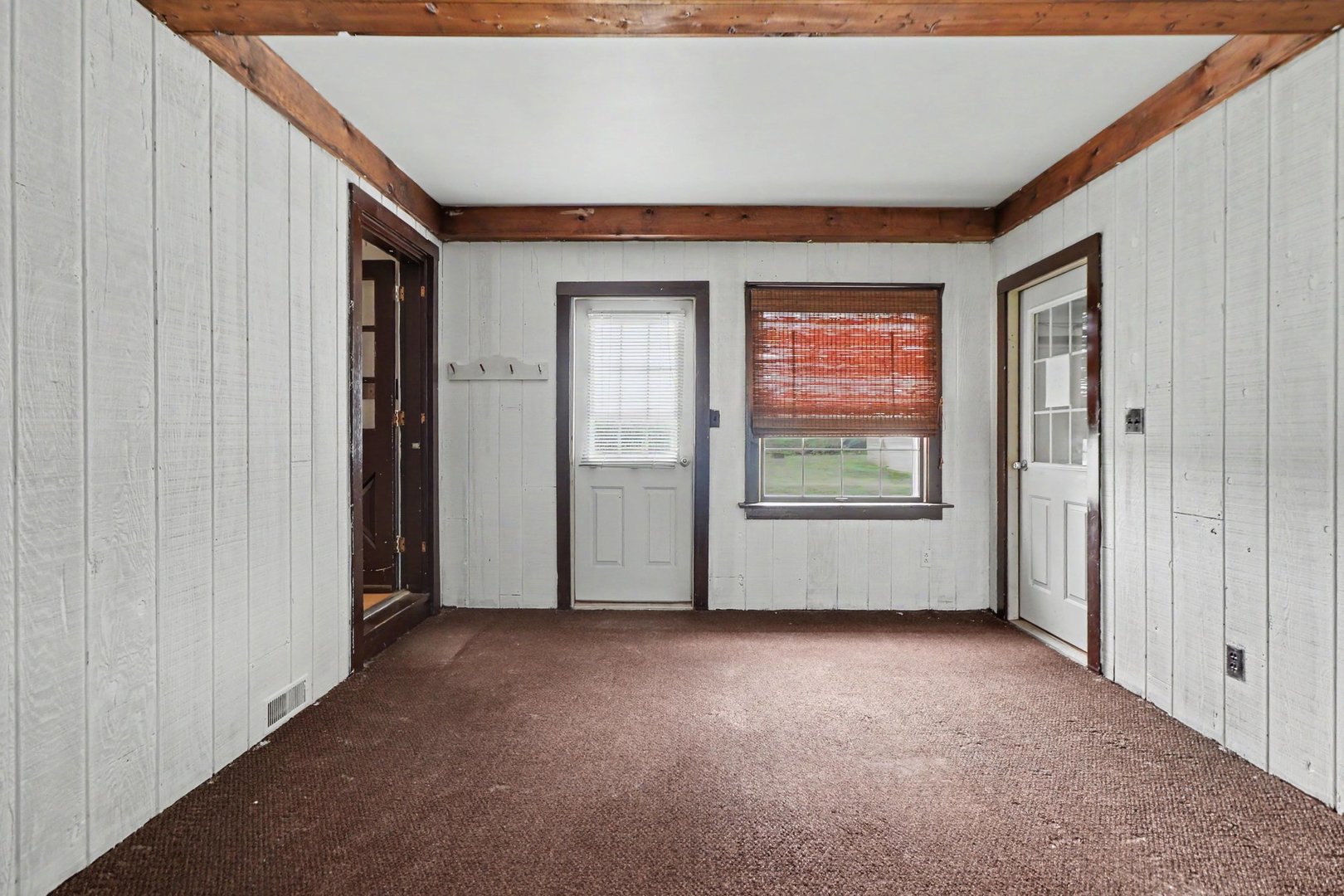 image of 11 S Sager Rd, Valparaiso, IN 46383 | MLS# 12714863